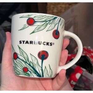 Starbucks‎ Coffee Mug 12oz White Floral Red Berries 2020 Holiday Kitchen Decor